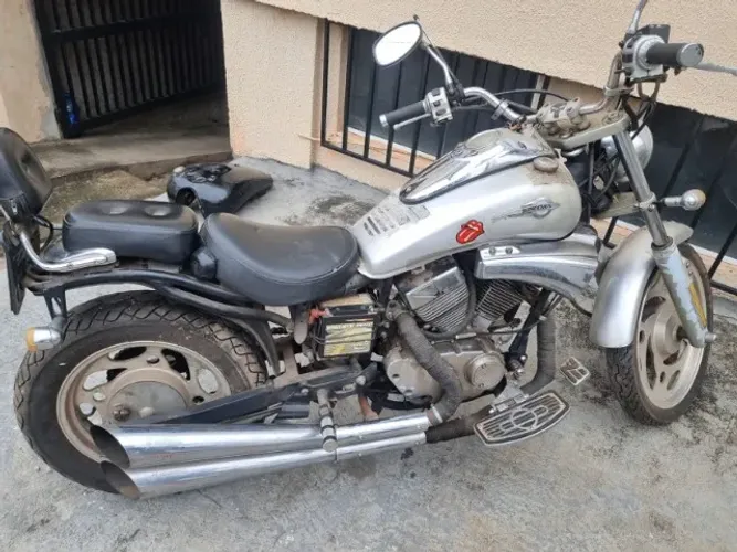 Vendo Moto VBlade 250 em Valinhos-SP