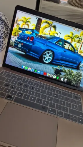 macbook pro 2017 128gb