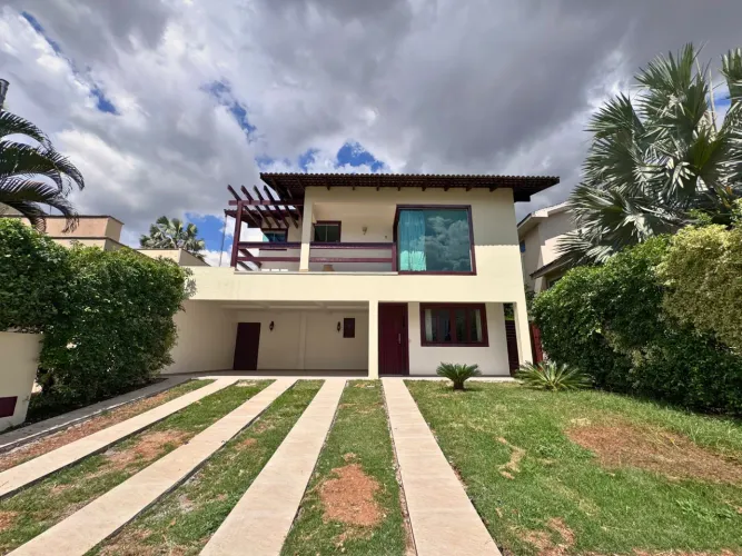SOBRADO - 4 QUARTOS (3 SUÍTES) - ÁREA 300m² - JARDINS MADRI - GOIÂNIA/GO