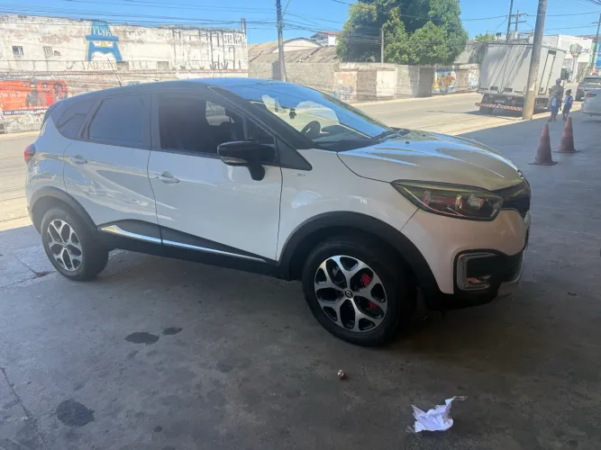 Renault Captur Intense Bose 1.6 16V Flex 5P AUT 2021