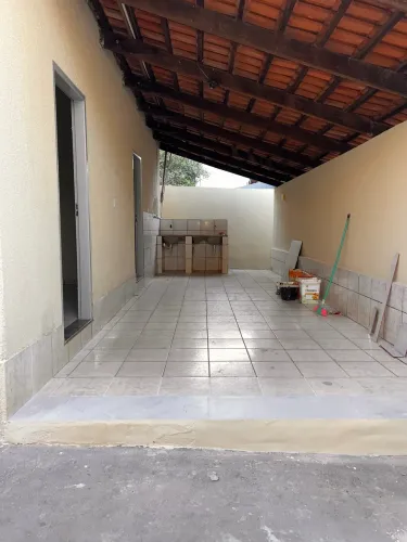 Aluga-se 