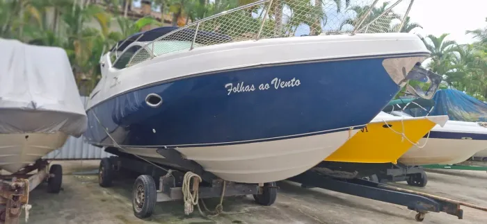 Lancha fhanton 29 1 suite 1banho  motor muito bom ano 2012 menos 