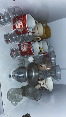 Taça e xícaras