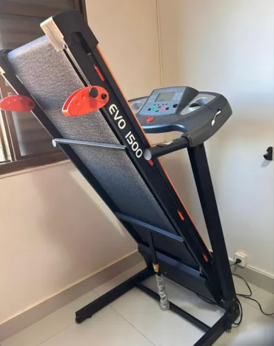 Vendo esteira elétrica Evolution Fitness 1500