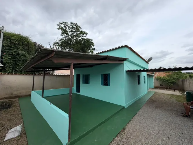 ? CASA À VENDA EM VIANÓPOLIS - BETIM MG ?
