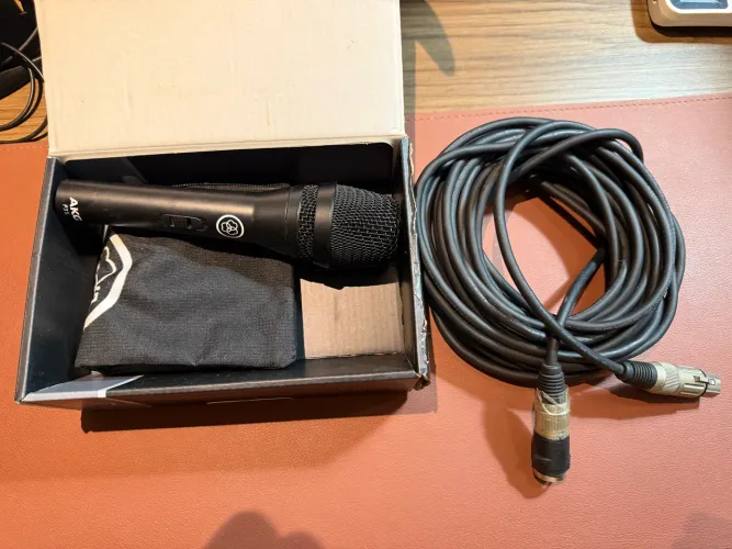 Microfone AKG P3S - Estado de novo!