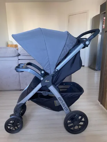 Carrinho Chicco Bravo + Bebê Conforto KeyFit - Completo