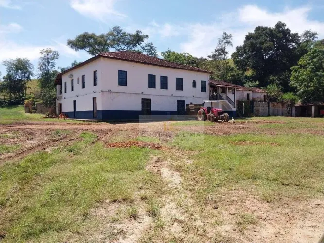 Fazenda histórica com 5 dormitórios à venda, 4961000 m² por R$ 20.000.000 - Roseira - Rose