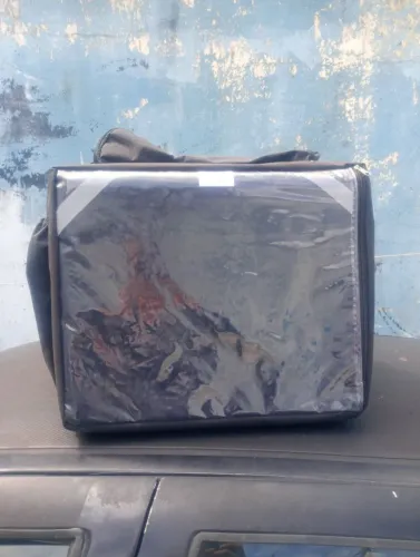 Bag com isopor pouco usada