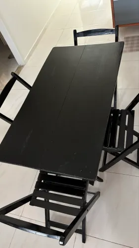 Vendo mesa 4 cadeira