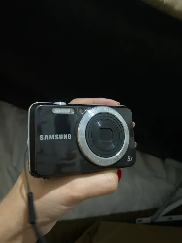 câmeras digitais (com defeito)