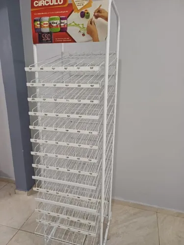 Expositor Aramado de Linha de Crochê da Círculo