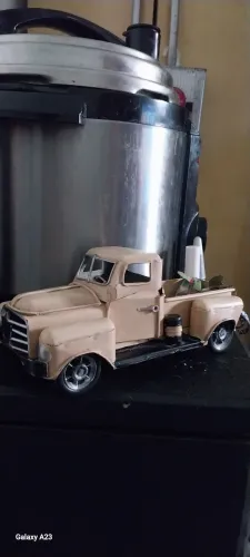 Miniatura Vintage em metal fundido