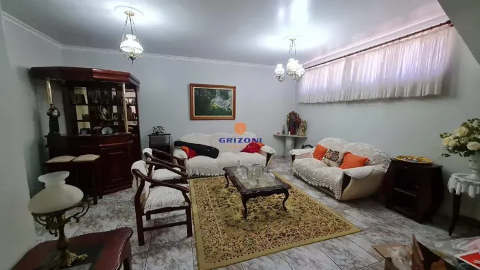 Casa com 3 quartos à venda no Parque União