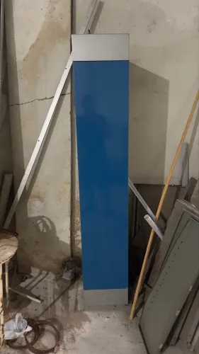 Rack / armario de chão para servidor