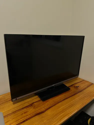 TV AOC 32" LED HD LE32D1370 - Funcionando Perfeitamente - HDMI/USB