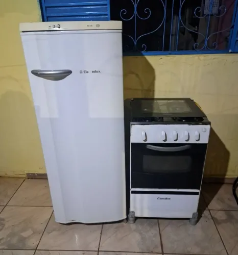 Geladeira é fogão, geladeira, 280 litros 