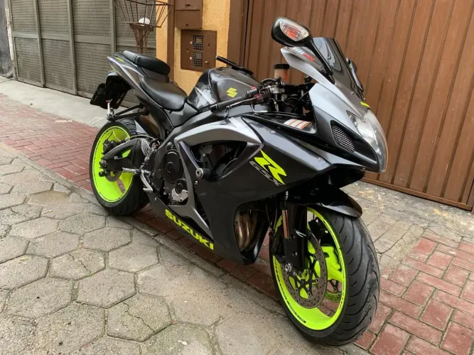 SUZUKI SRAD 750 2008 MOTO PARA VOCE ENTRAR NA PISTA E SER FELIZ