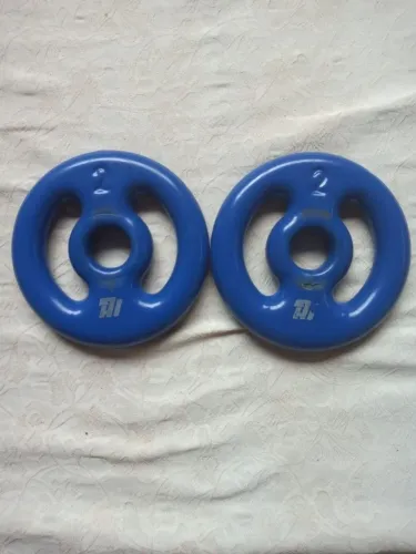 Par de Anilhas de 2kg Emborrachadas Furo 31mm na cor Azul