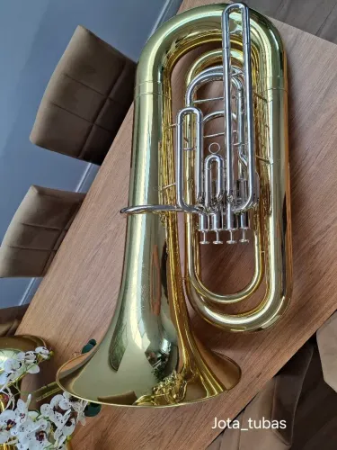 Tuba Weril J981 IMPECÁVEL 