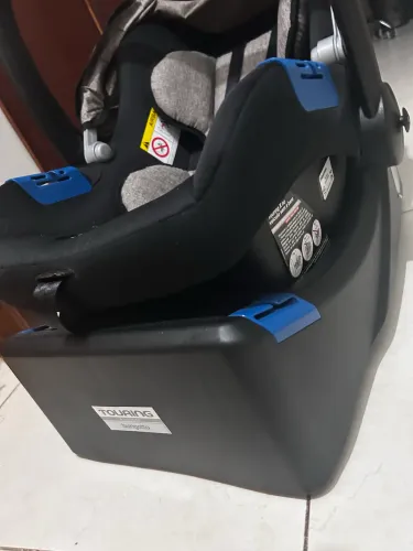 Bebê conforto com base - Touring Burigotto