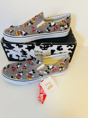 Tênis Vans Slip-On Disney Mickey Mouse Cinza
