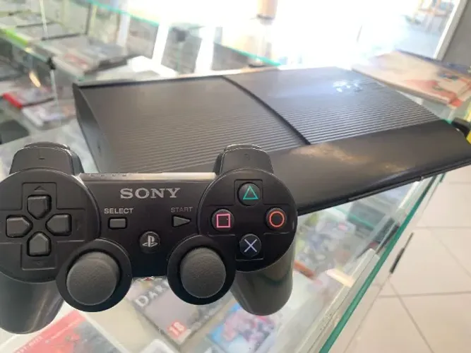 Playstation 3 ultraslim - 250gb - semi novo