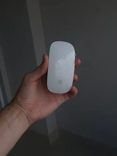 Apple Magic Mouse em perfeito estado