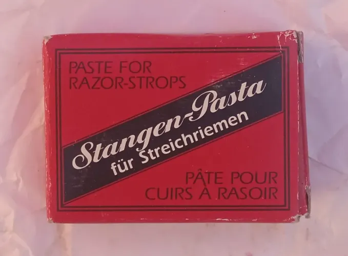 Pasta Dovo para afiar navalhas de barbear
