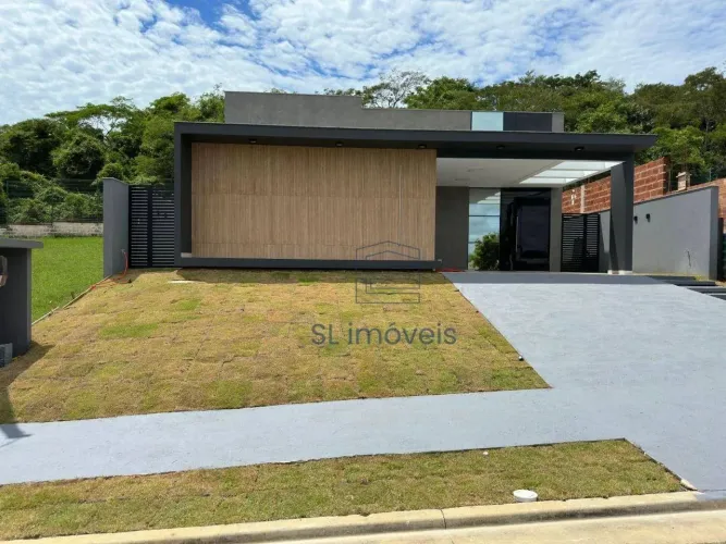 Casa Linear de Alto Padrão com 3 suítes à venda no Condomínio Alphaville, Rio das Ostras
