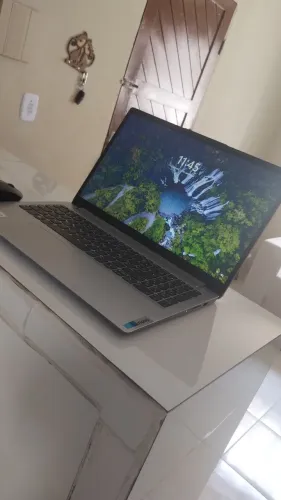 Notebook Lenovo com garantia e seguro