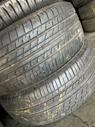 Pneu Bridgestone 215/55/17 87% Vida util.