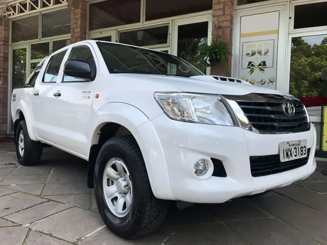 Toyota Hilux CD D4-d 4X4 3.0 TDI Dies. Mec. 2015