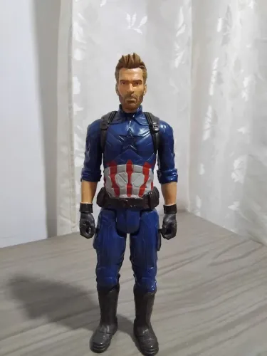 Boneco capitão América Hasbro