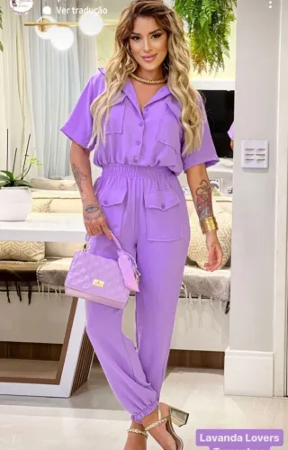 Macacão feminino lilás moderno e elegante