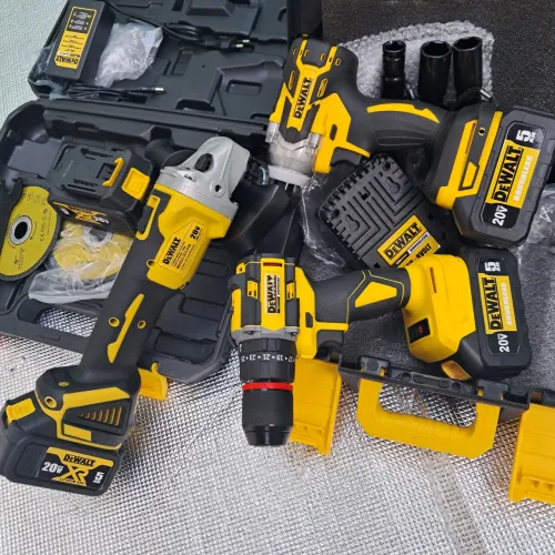 ? KIT DEWALT LIXADEIRA + CHAVE DE IMPACTO + FURADEIRA DEWALT 20 VOLTS NUNCA USADO NOVA