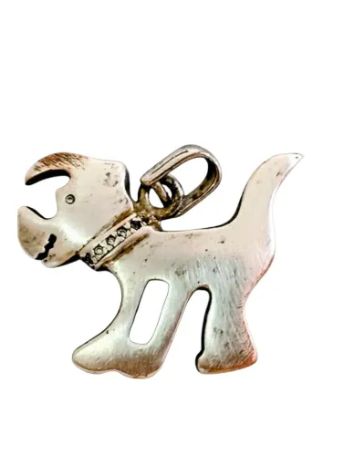 Pingente de cachorro banhado a prata