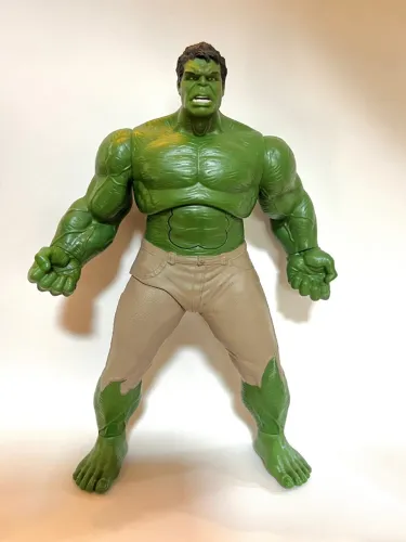 Boneco Hulk com som - Marvel