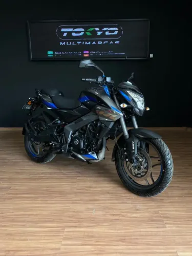 BAJAJ DOMINAR 200