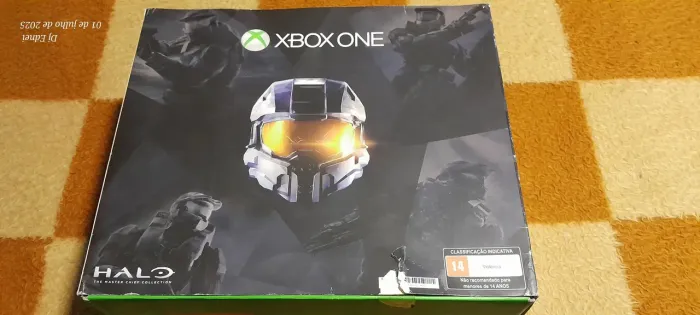 Caixa oficial Halo: The Master Chief Collection - (vazia)Xbox One