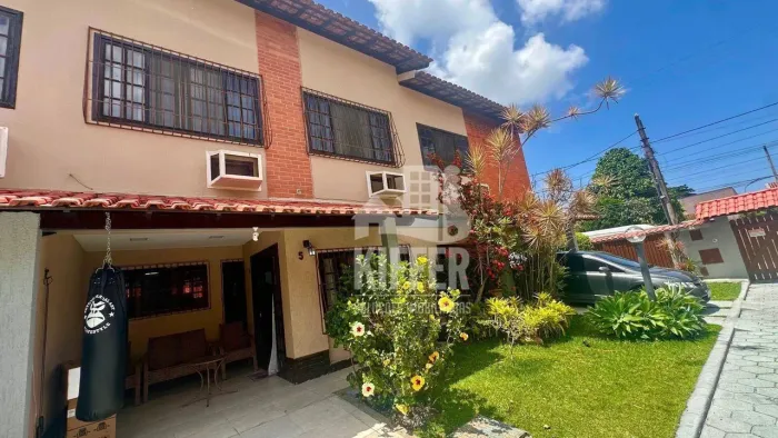 Casa com 2 dormitórios à venda, 80 m² por R$ 540.000,00 - Itaipu - Niterói/RJ