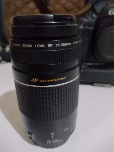 Lente Canon EF 75-300mm f/4-5.6 III USM