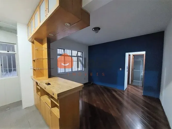 Apartamento á venda de 1 quarto com vaga no bairro Floresta em Belo Horizonte MG