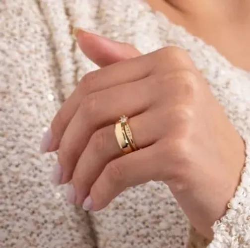 Anel de noivado elegante e sofisticado