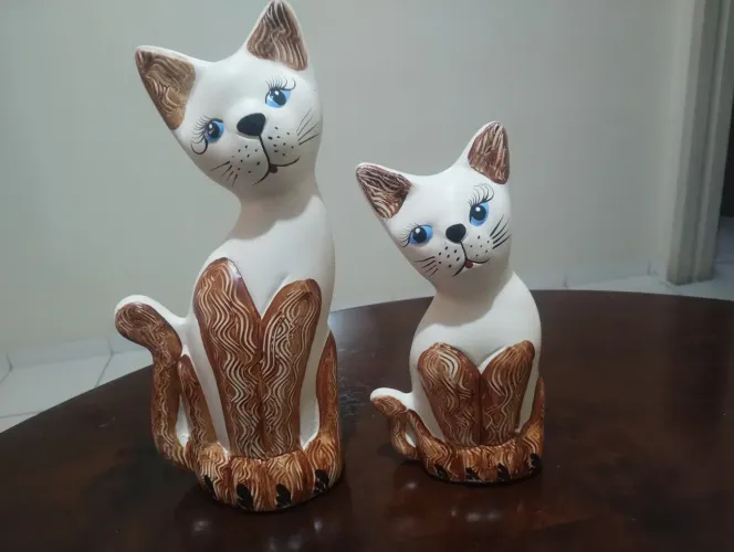 Par de Gatos de cerâmica Decorativos