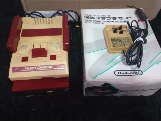 Family computer com disk system e modem