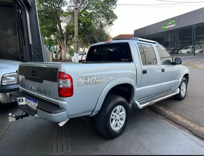 Chevrolet S10 P-up Colina 2.8 TDI 4x2/4x4 CD Dies. 2011