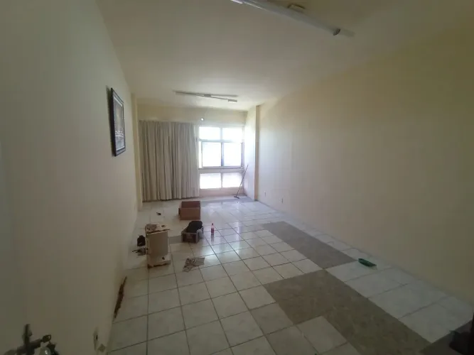 Centro Sala Comercial 28m² 1 wc , no Edifício Palácio do Progresso no Centro da Cidade.