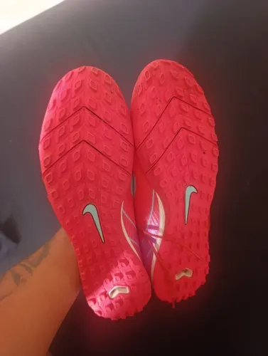 Chuteira society tamanho  43 zerada 