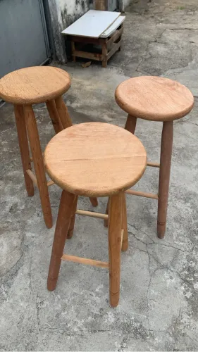 Banquetas 0,70cm Madeira Pura Também para atacado , bares e restaurantes